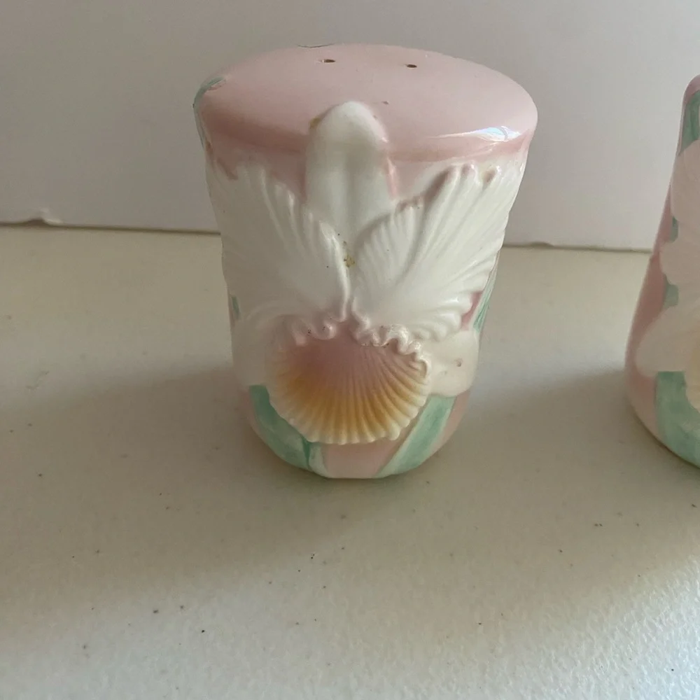 Vintage Otigari Salt Pepper Shakers Fiji Orchid Floral Japan Pink White Green - Picture 2 of 9
